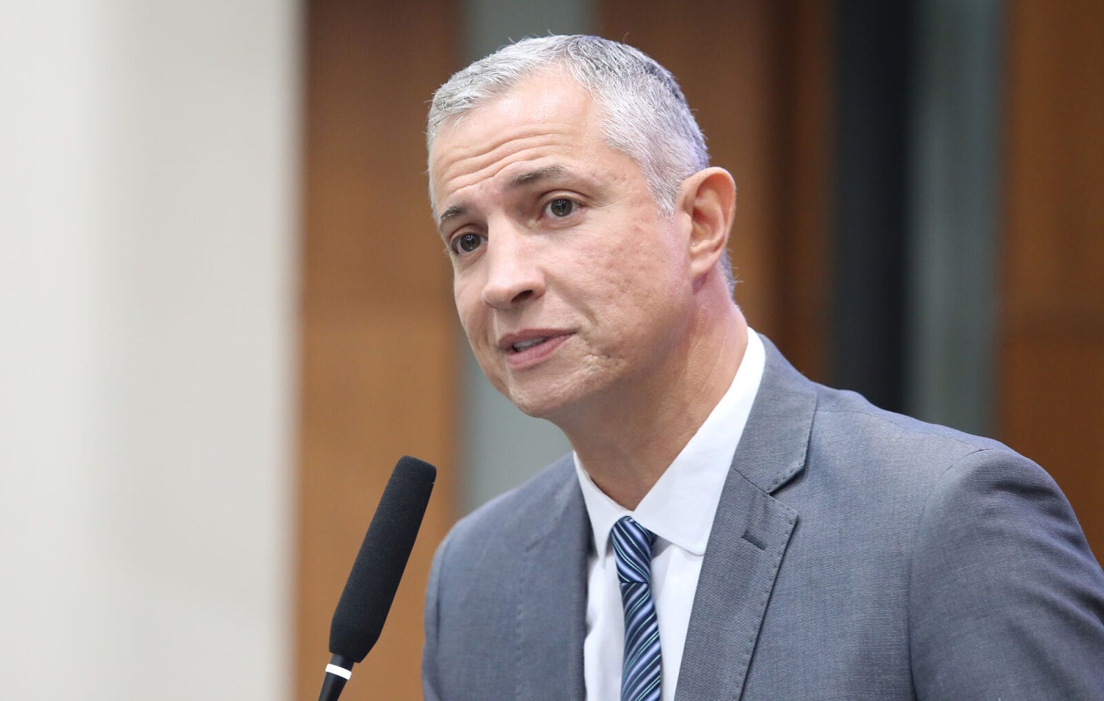 Deputado entra com ação contra concessionária e Estado por irregularidades em contrato rodoviário