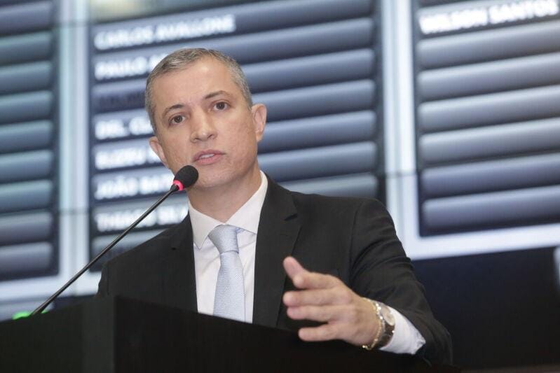 Deputado Faissal apoia projeto pioneiro de natação e balé para crianças com TEA em São José do Rio Claro