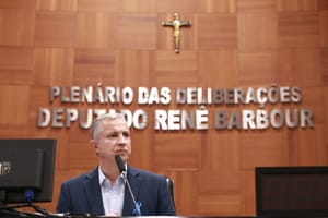 Deputado Faissal solicita informações à SINFRA sobre atraso na entrega de casas do Programa Ser Família Habitacional em Itiquira